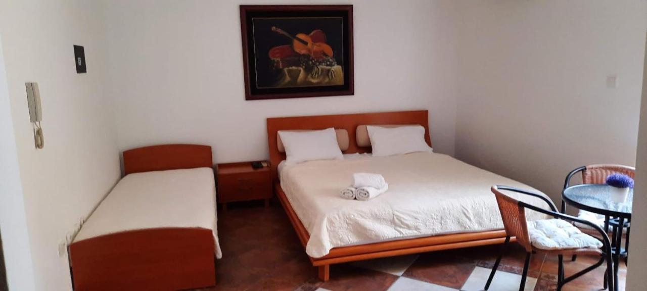 Villa Lutovac Будва Екстериор снимка